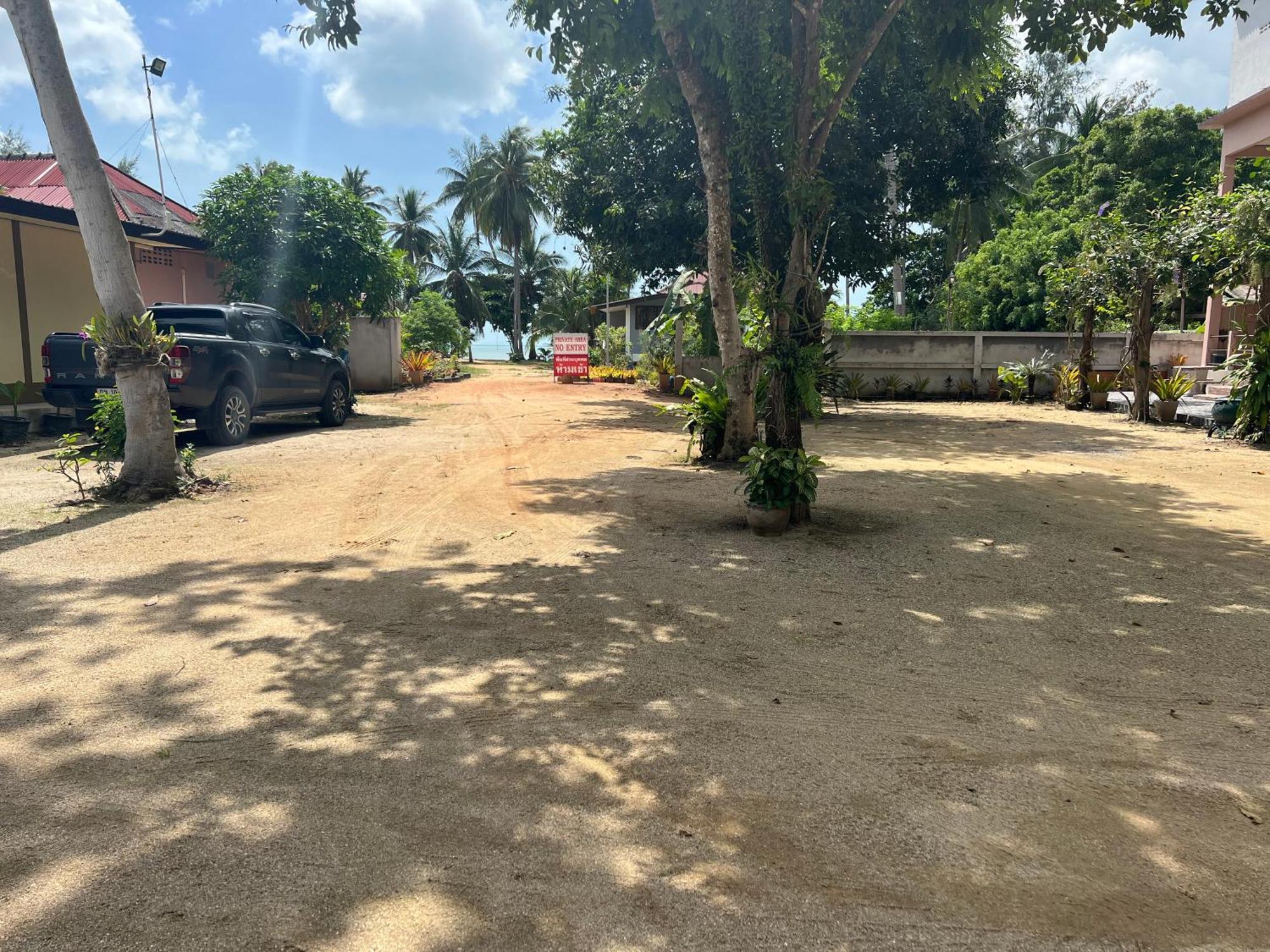 Sawai Home Resort Nathon Extérieur photo